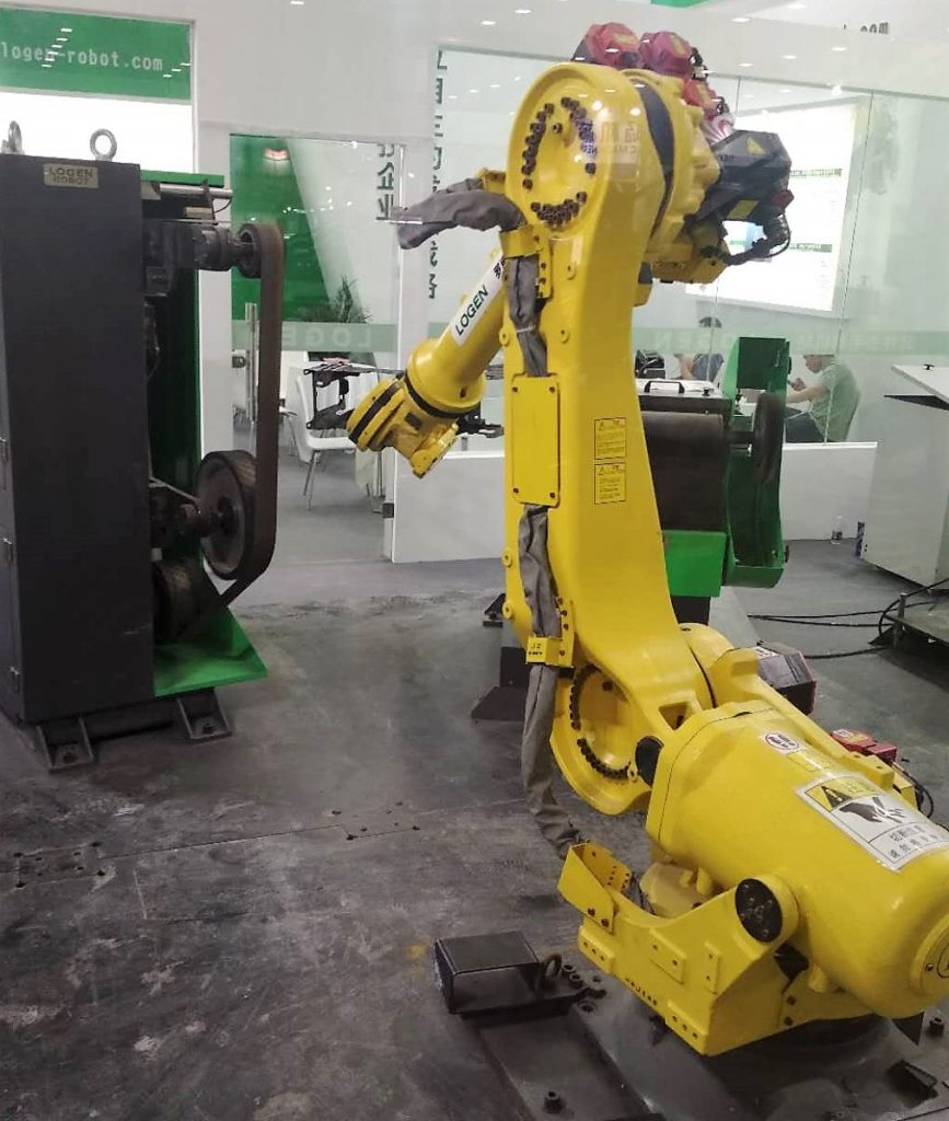 Robotic processing of machined or sheet metal components: grinding, deburring, polishing